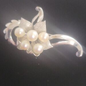 Genuine Pearl Brooch Solid Sterling Silver Stamped AAA Pearls